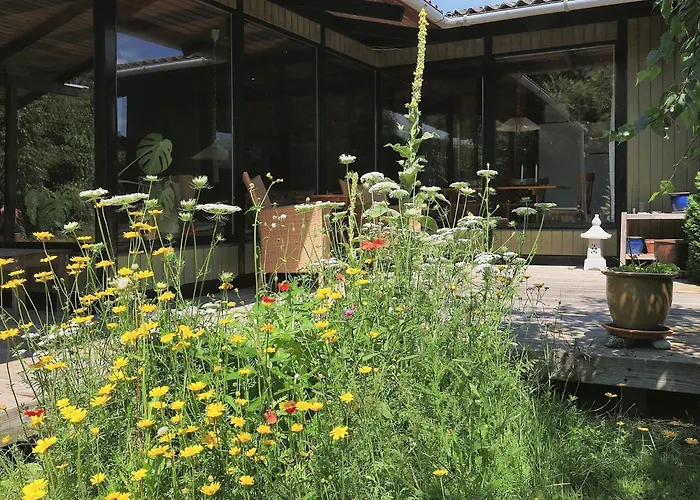 Charming Retreat On Eno - By Traum *